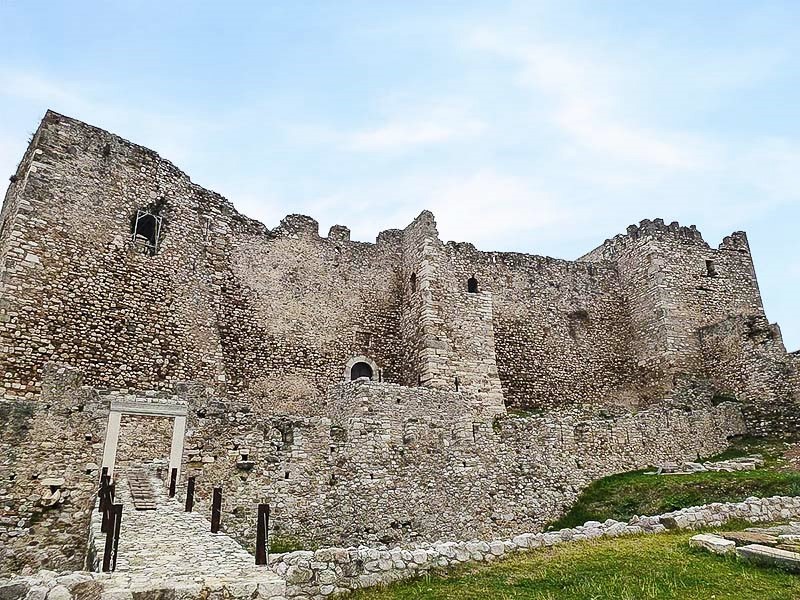 Τα τείχη κάστρου της Πάτρας