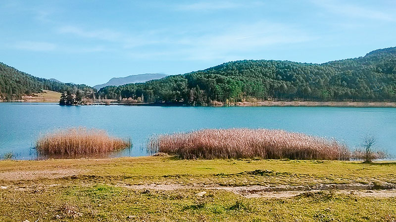 Η λίμνη Δόξα